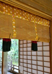 sudare con bordi di seta in un tempio di Kyoto
