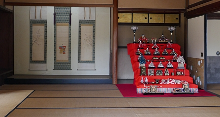 Nozaki-residence-hina-meguri