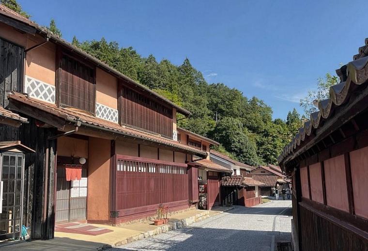 Case tradizionali sulla strada antica di Fukiya